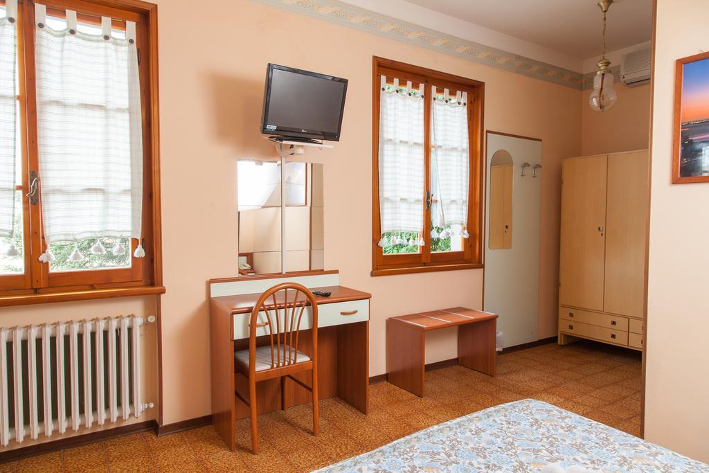 Hotel Ricordo Du Parc Tabiano Terme Chambre photo