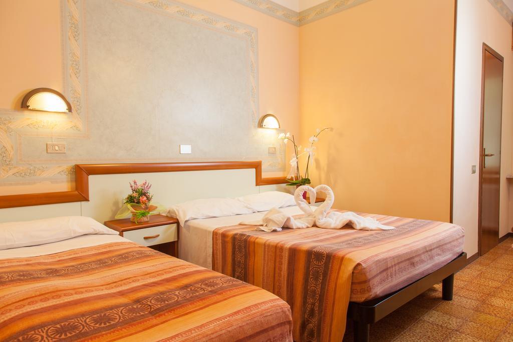 Hotel Ricordo Du Parc Tabiano Terme Chambre photo